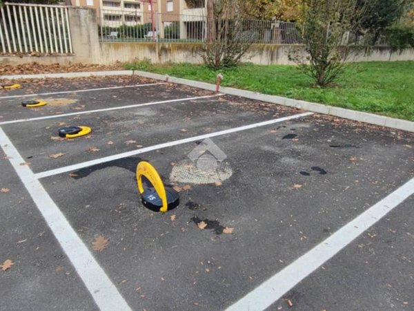 box auto in vendita a Cormano in zona Molinazzo