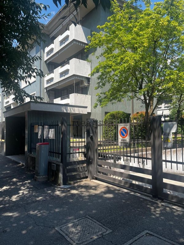 box auto in vendita a Cormano