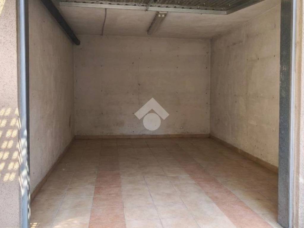 box auto in vendita a Cormano