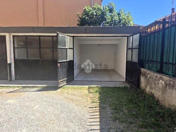 box auto in vendita a Cormano in zona Molinazzo