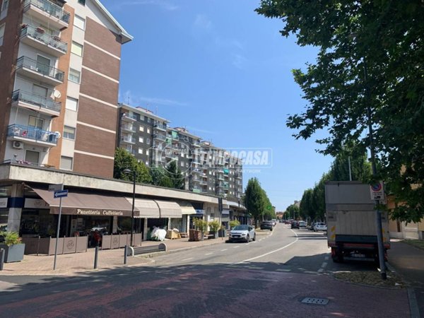 appartamento in vendita a Cormano in zona Molinazzo