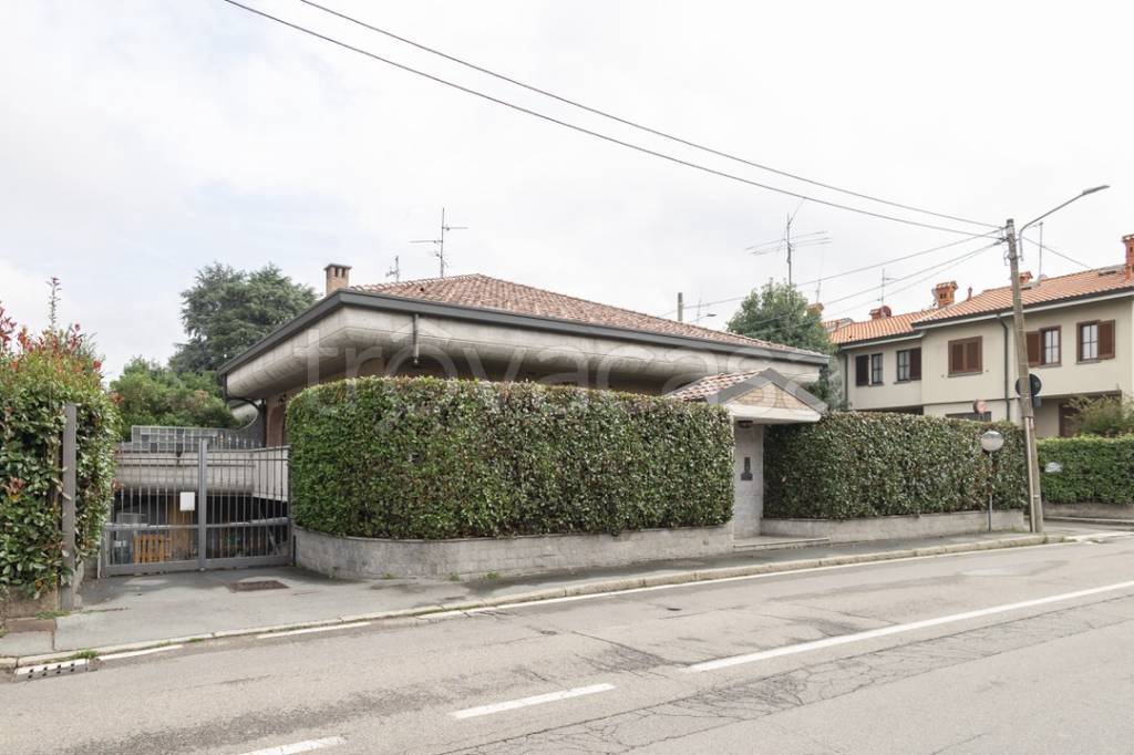 casa indipendente in vendita a Cornaredo