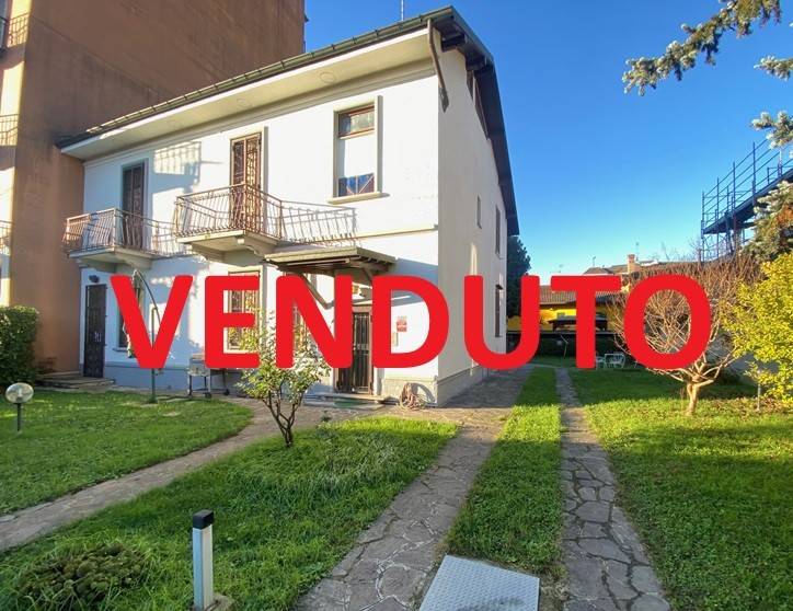 casa indipendente in vendita a Cornaredo