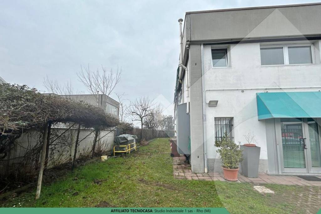 locale commerciale in vendita a Cornaredo