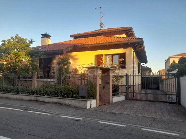 casa indipendente in vendita a Cornaredo
