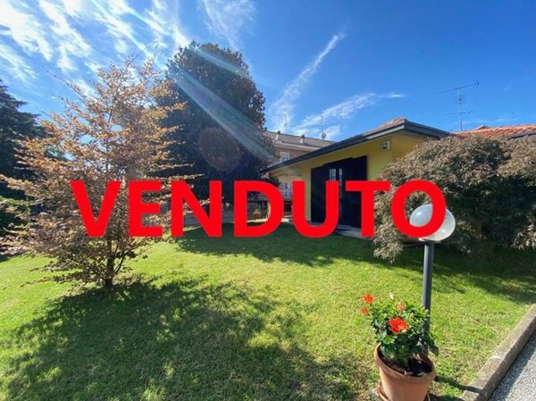 casa indipendente in vendita a Cornaredo