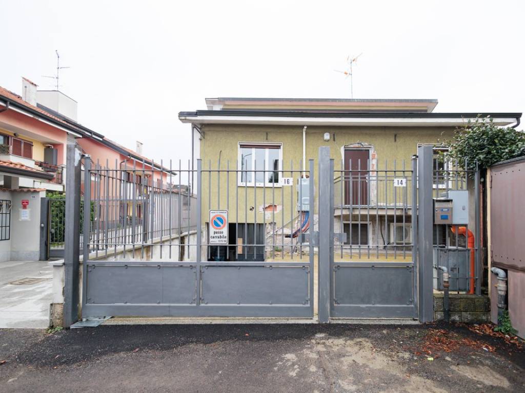 casa indipendente in vendita a Cornaredo