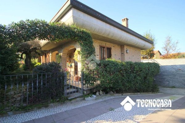 casa indipendente in vendita a Cornaredo