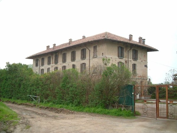 casale in vendita a Cornaredo