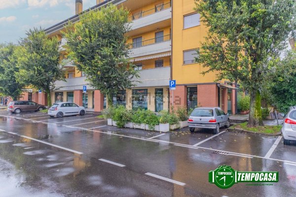 negozio in vendita a Cornaredo