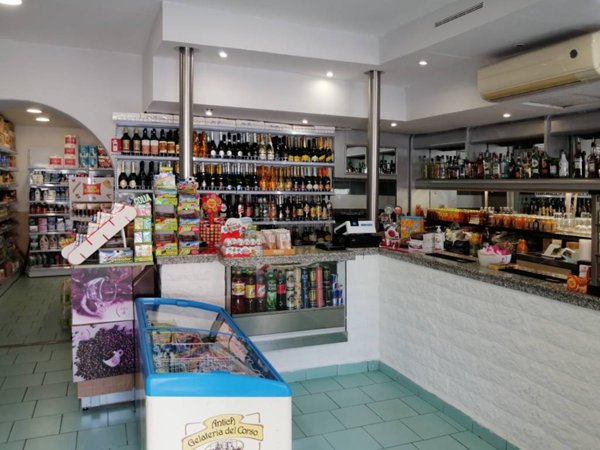 negozio in vendita a Cornaredo
