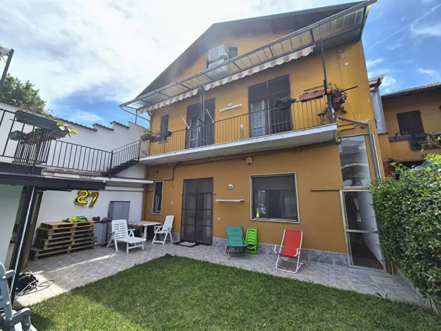 casa indipendente in vendita a Cornaredo in zona San Pietro all'Olmo