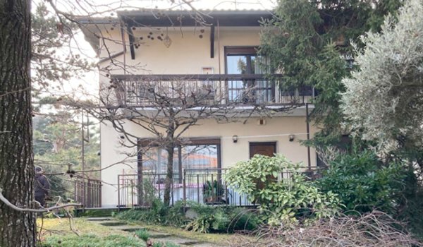 casa indipendente in vendita a Cornaredo