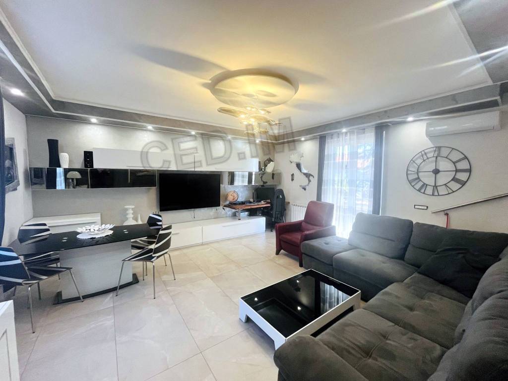 casa indipendente in vendita a Cornaredo