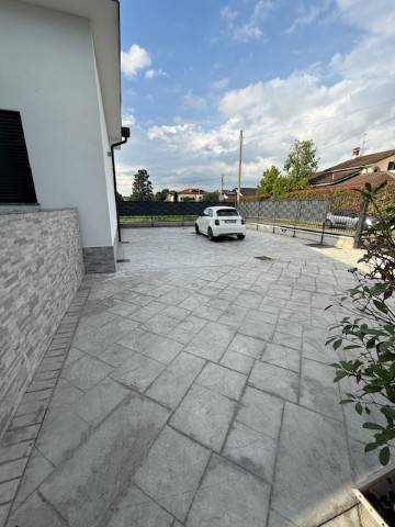 casa indipendente in vendita a Cornaredo in zona Cascina Croce