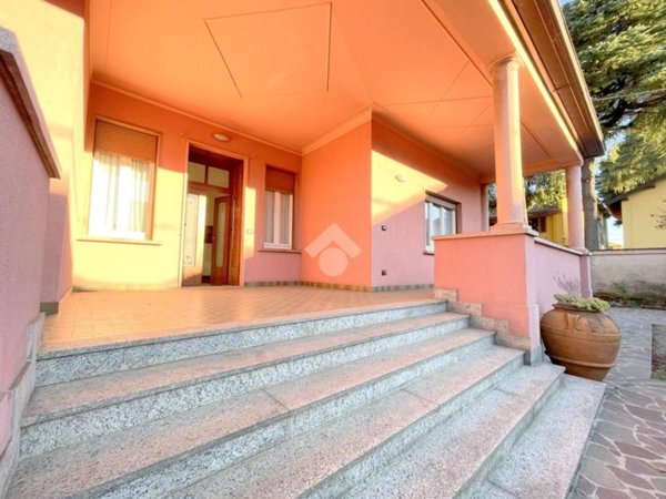 casa indipendente in vendita a Cornaredo