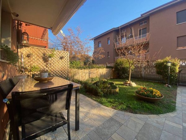 casa indipendente in vendita a Cornaredo