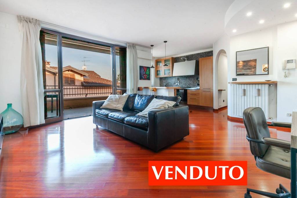 appartamento in vendita a Cornaredo in zona Cascina Croce