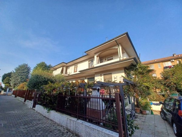 casa indipendente in vendita a Cornaredo