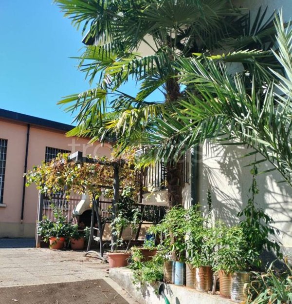 casa indipendente in vendita a Cornaredo