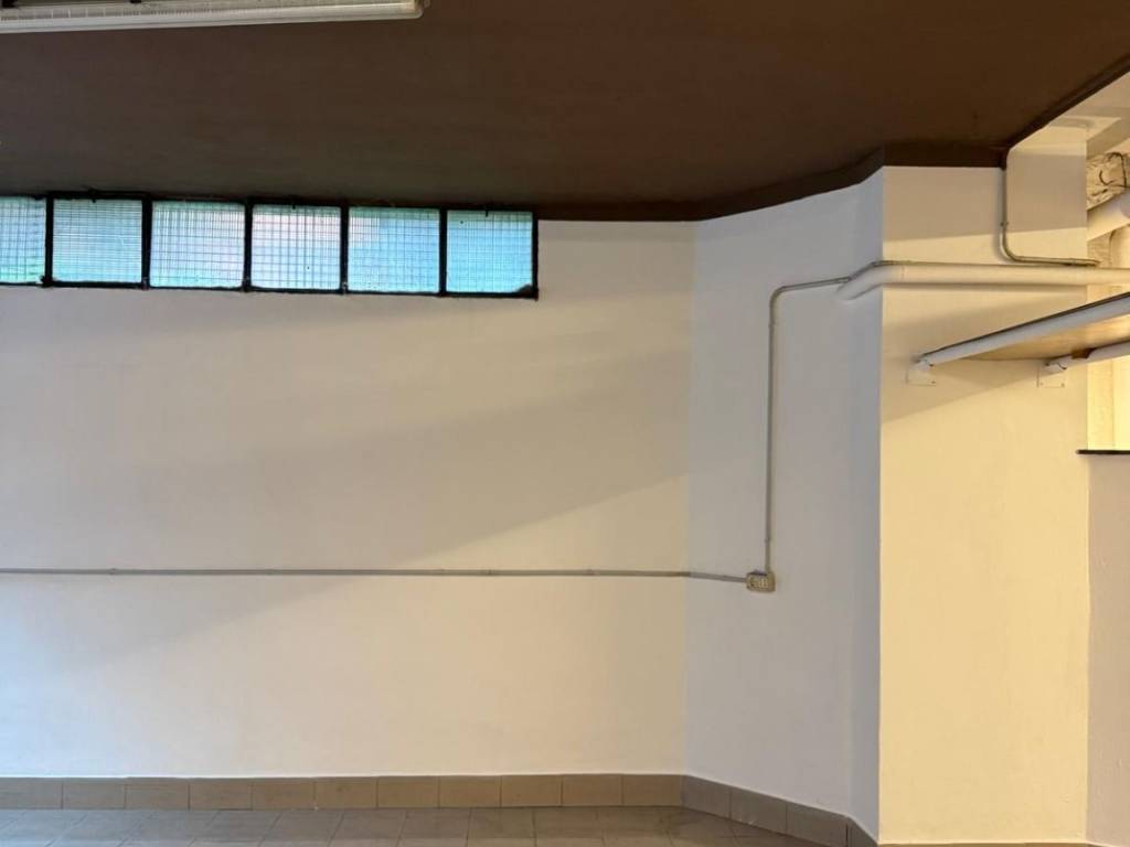 locale commerciale in vendita a Cornaredo