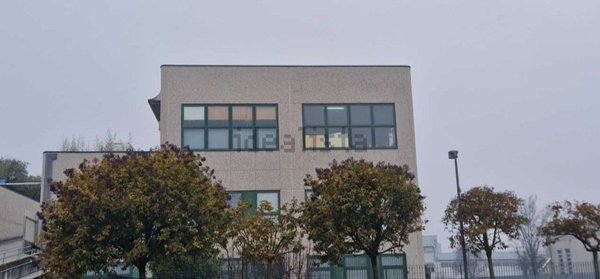 locale di sgombero in vendita a Cornaredo