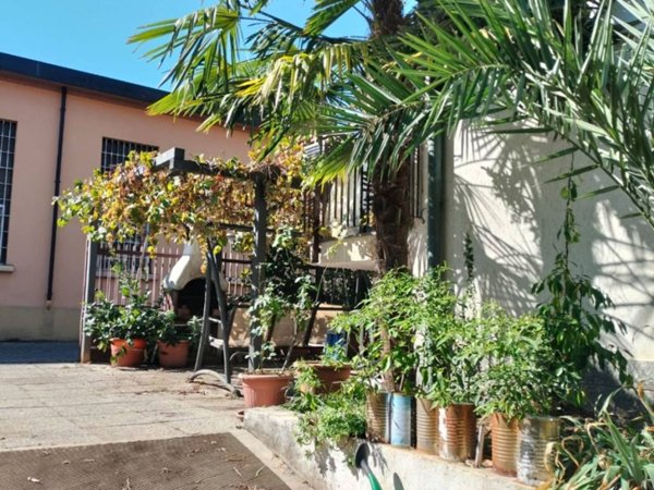 casa indipendente in vendita a Cornaredo