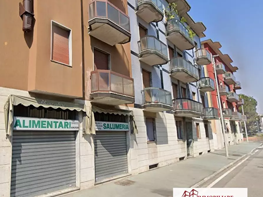 negozio in vendita a Cornaredo