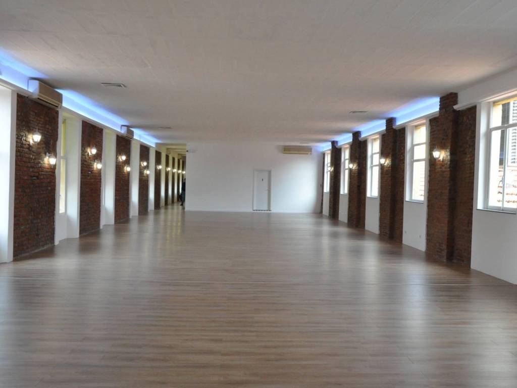 negozio in vendita a Cornaredo