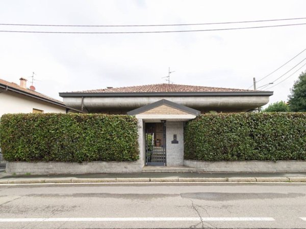 casa indipendente in vendita a Cornaredo