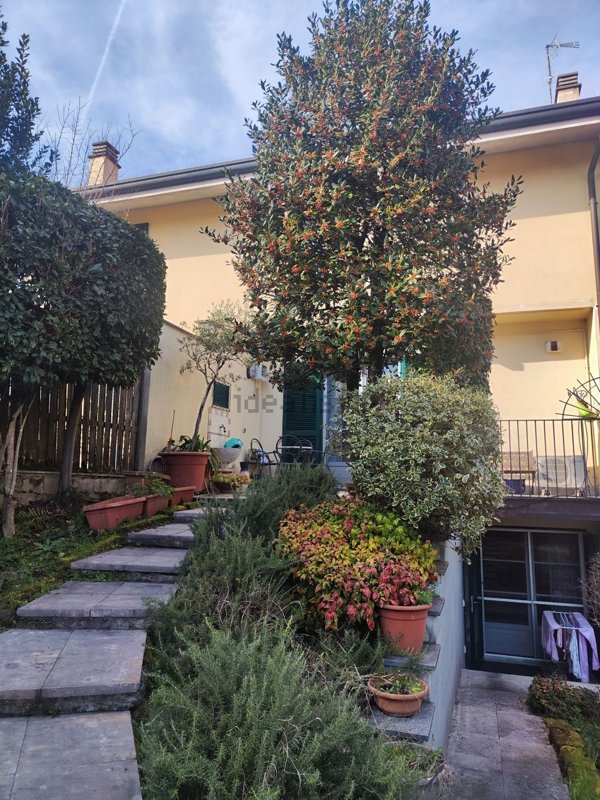 casa indipendente in vendita a Cornaredo