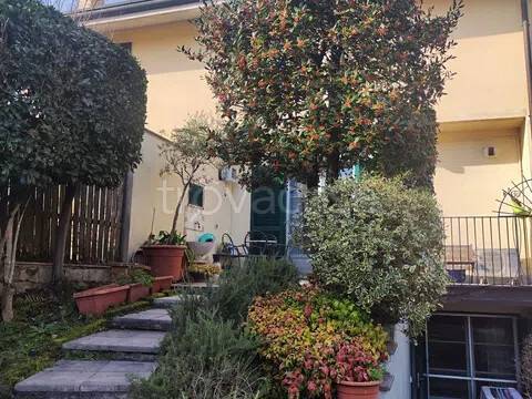 casa indipendente in vendita a Cornaredo