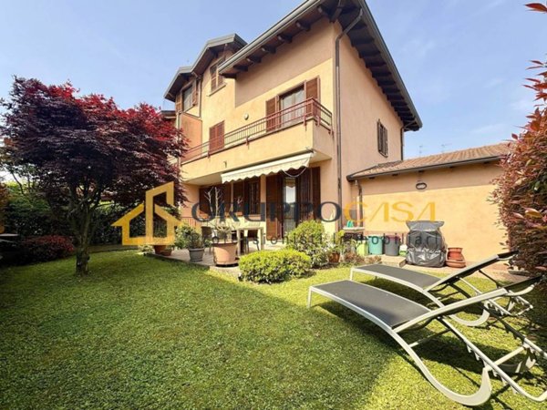 casa indipendente in vendita a Cornaredo