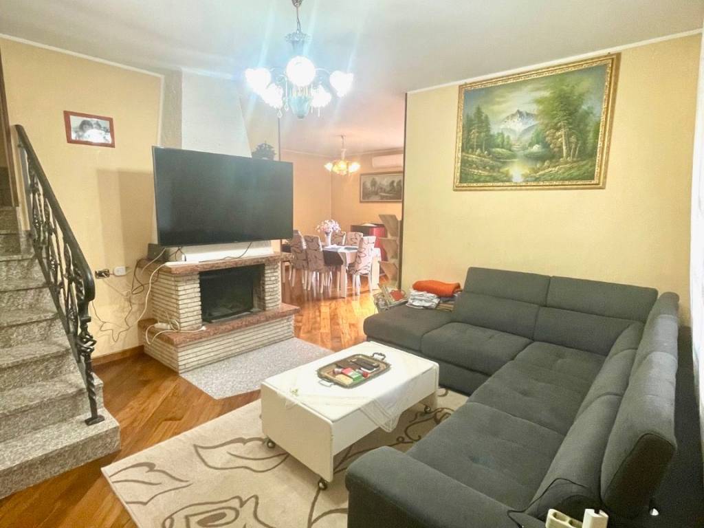 casa indipendente in vendita a Cornaredo