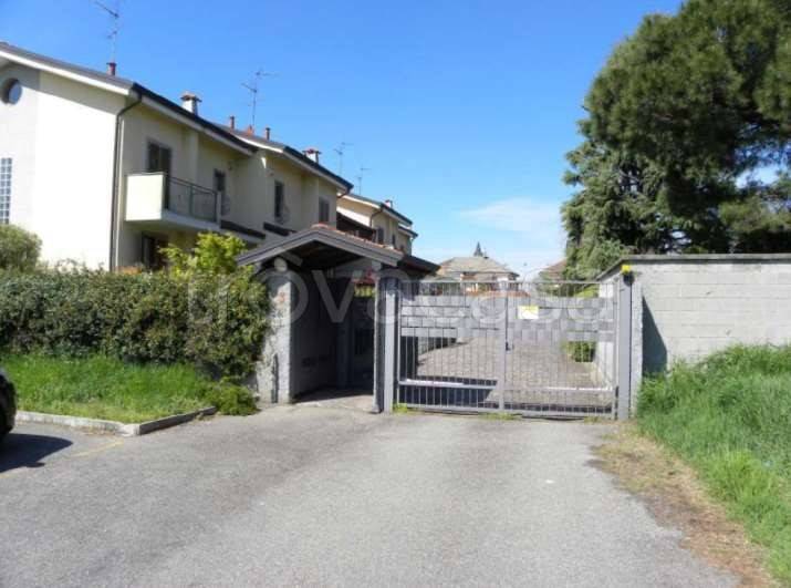 casa indipendente in vendita a Cornaredo