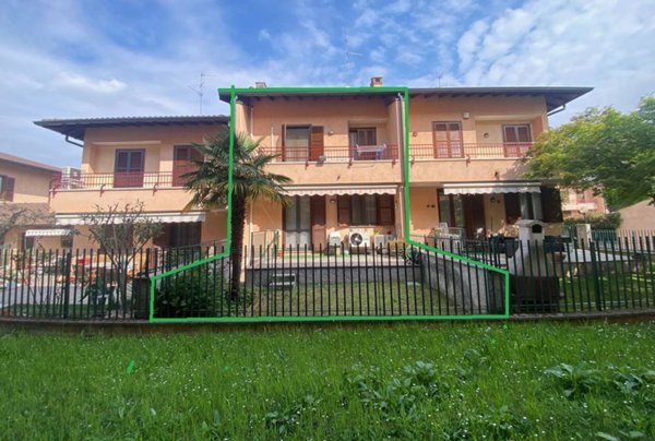 casa indipendente in vendita a Cornaredo