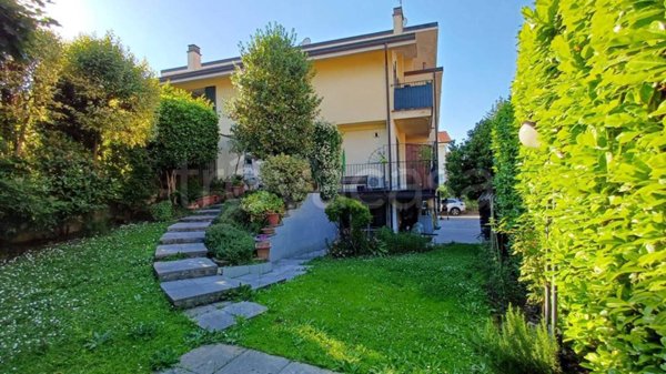casa indipendente in vendita a Cornaredo
