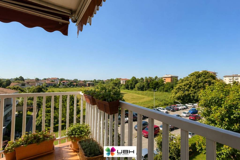 appartamento in vendita a Cornaredo in zona Favaglie