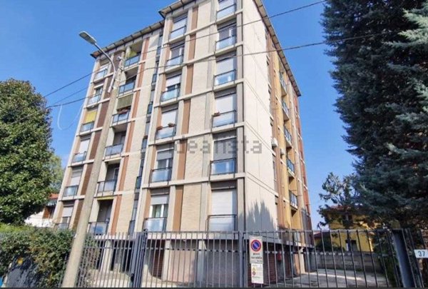 appartamento in vendita a Cornaredo in zona San Pietro all'Olmo