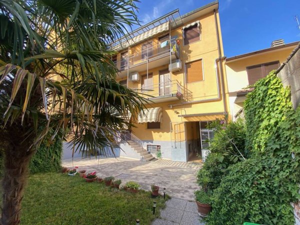 appartamento in vendita a Cornaredo in zona Cascina Croce