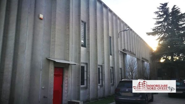 capannone in vendita a Cornaredo in zona Cascine Torrette