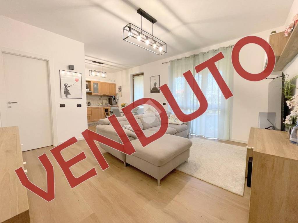 appartamento in vendita a Cornaredo in zona Cascina Croce