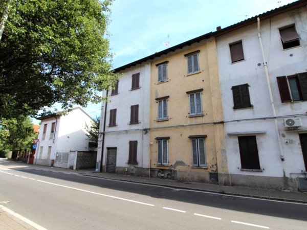 appartamento in vendita a Cornaredo in zona Favaglie