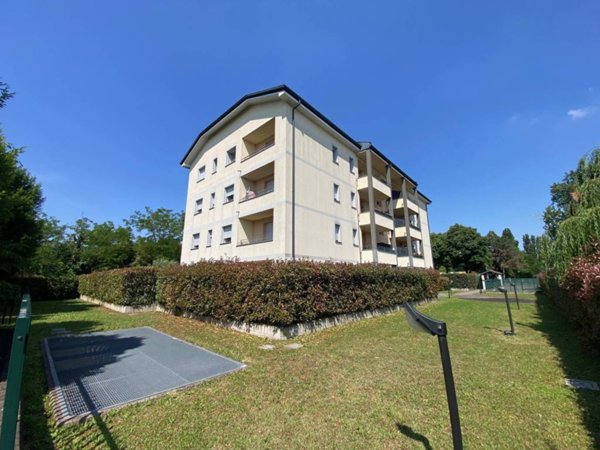 appartamento in vendita a Cornaredo in zona Cascina Croce