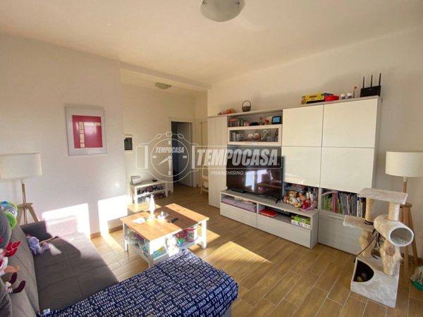 appartamento in vendita a Cornaredo in zona Favaglie