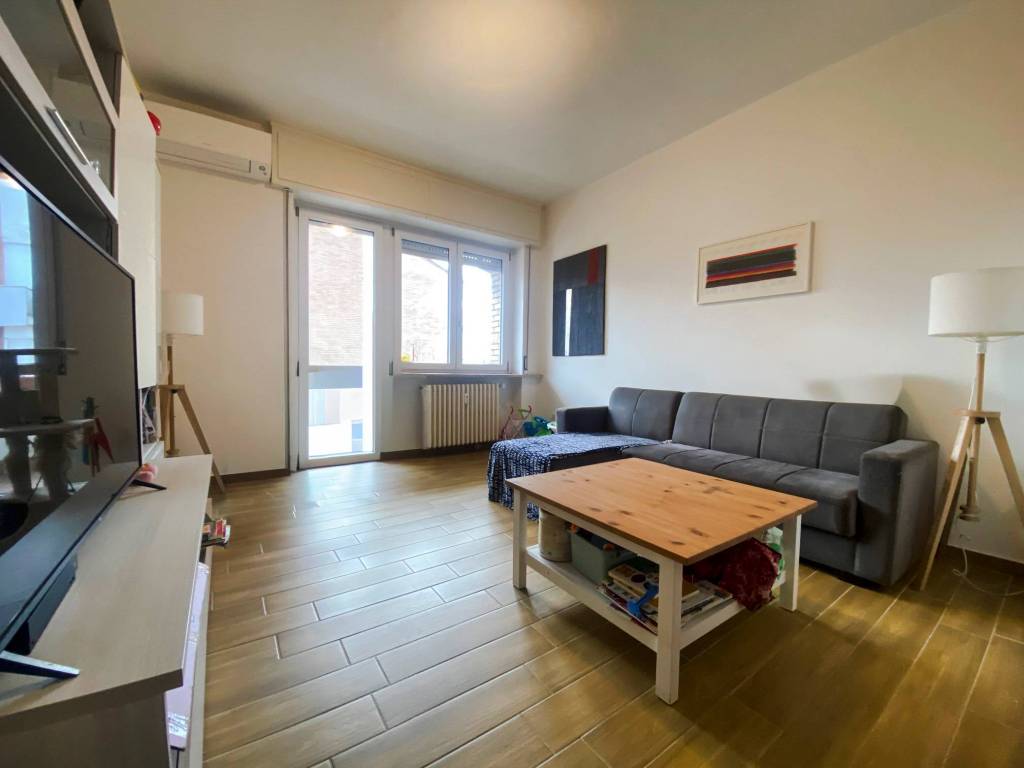 appartamento in vendita a Cornaredo in zona Favaglie