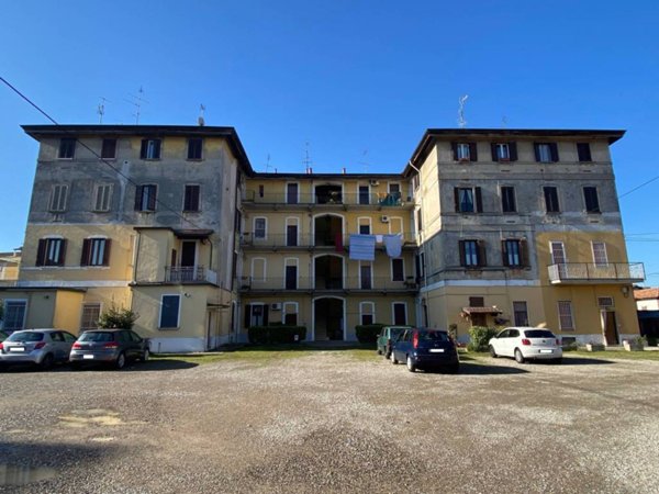 appartamento in vendita a Cornaredo in zona Cascina Croce