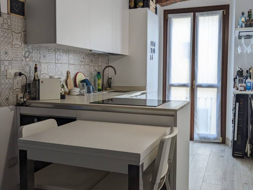 appartamento in vendita a Cornaredo in zona Cascina Croce