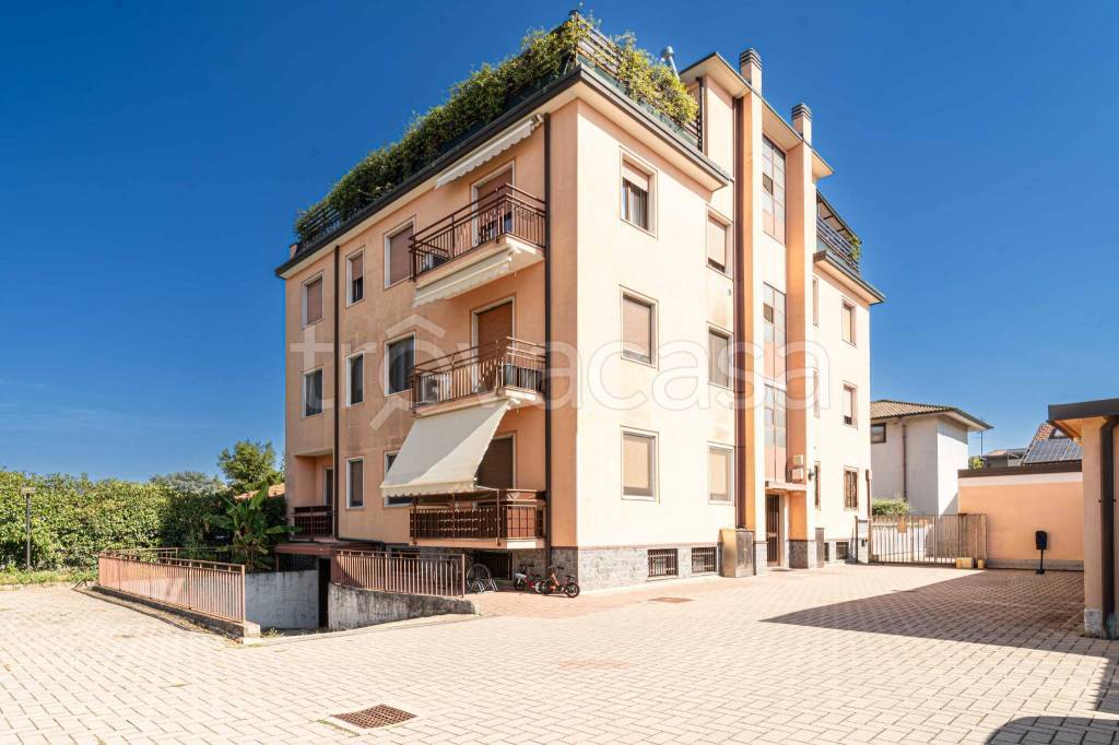 appartamento in vendita a Cornaredo in zona Cascina Croce