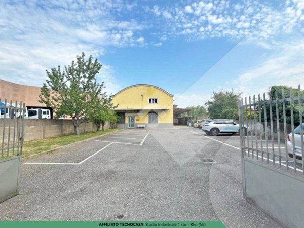locale commerciale in vendita a Cornaredo